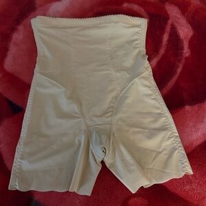 High-Waisted Shapewear Shorts - Cream